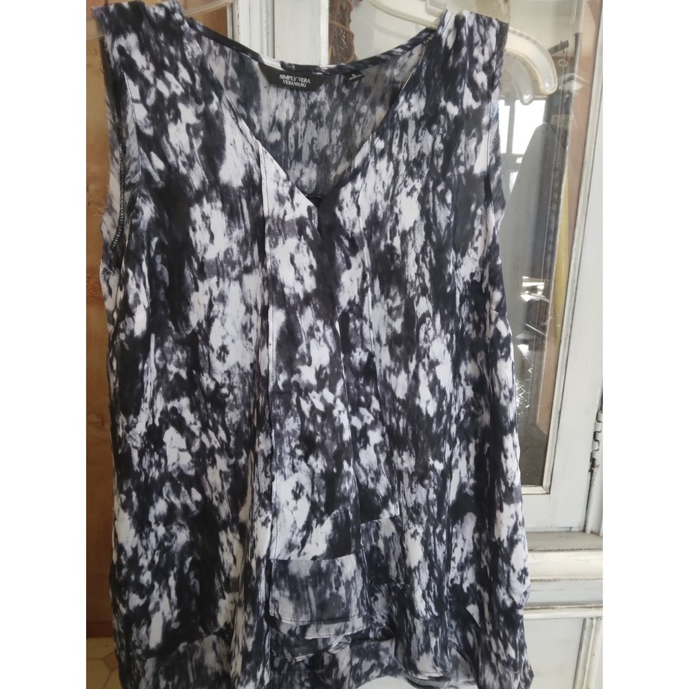 Simply Vera Wang multi layer sheer  sleeveless  watercolor blackwhite top size S